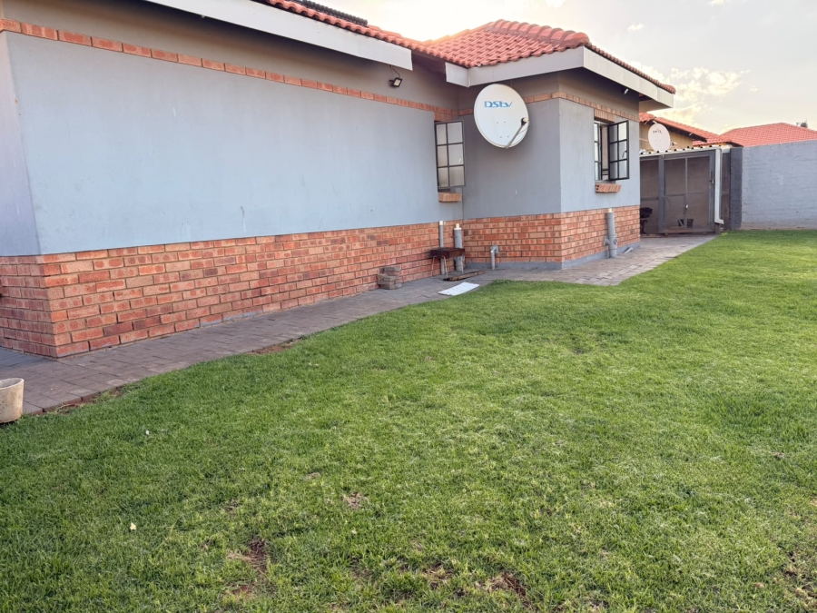 3 Bedroom Property for Sale in Waterkloof East North West